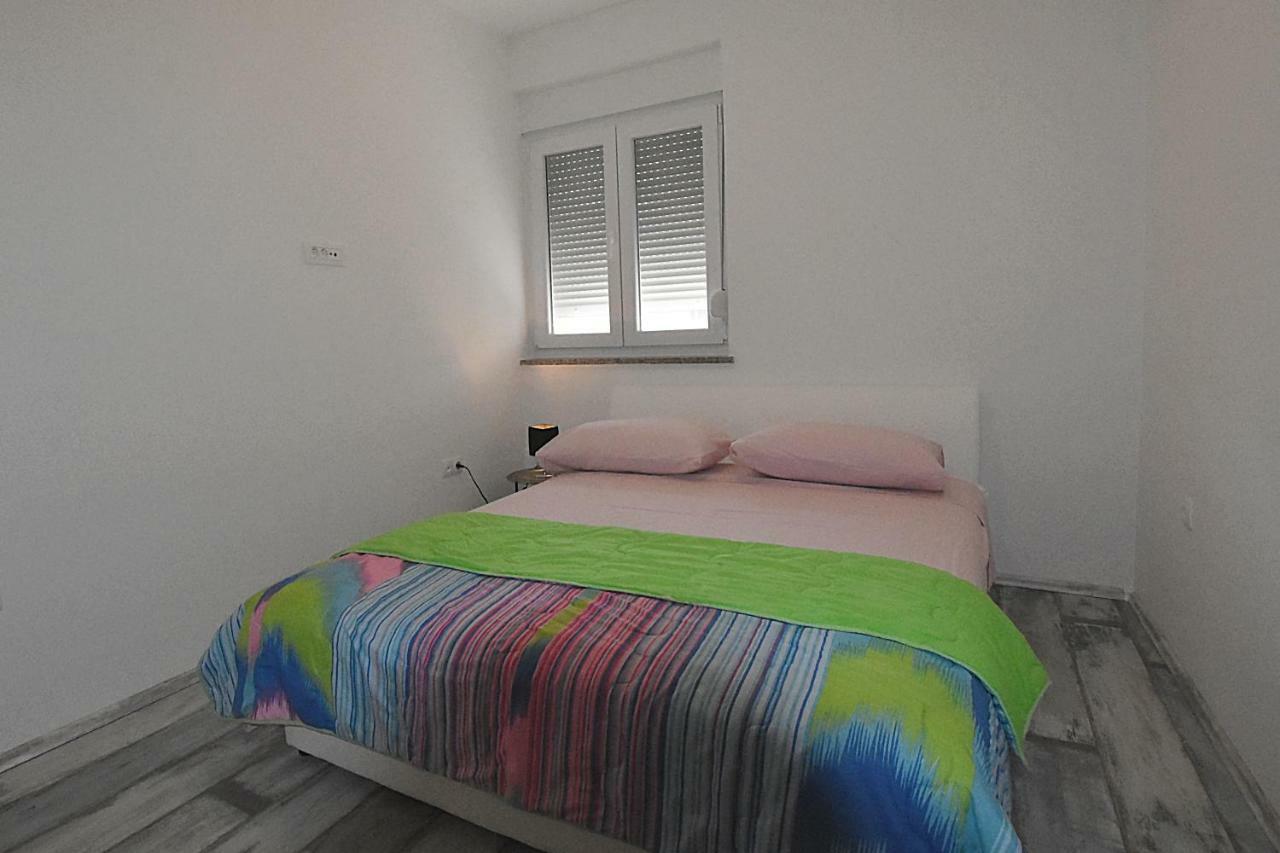 Marine Apartment Sukošan Exterior foto
